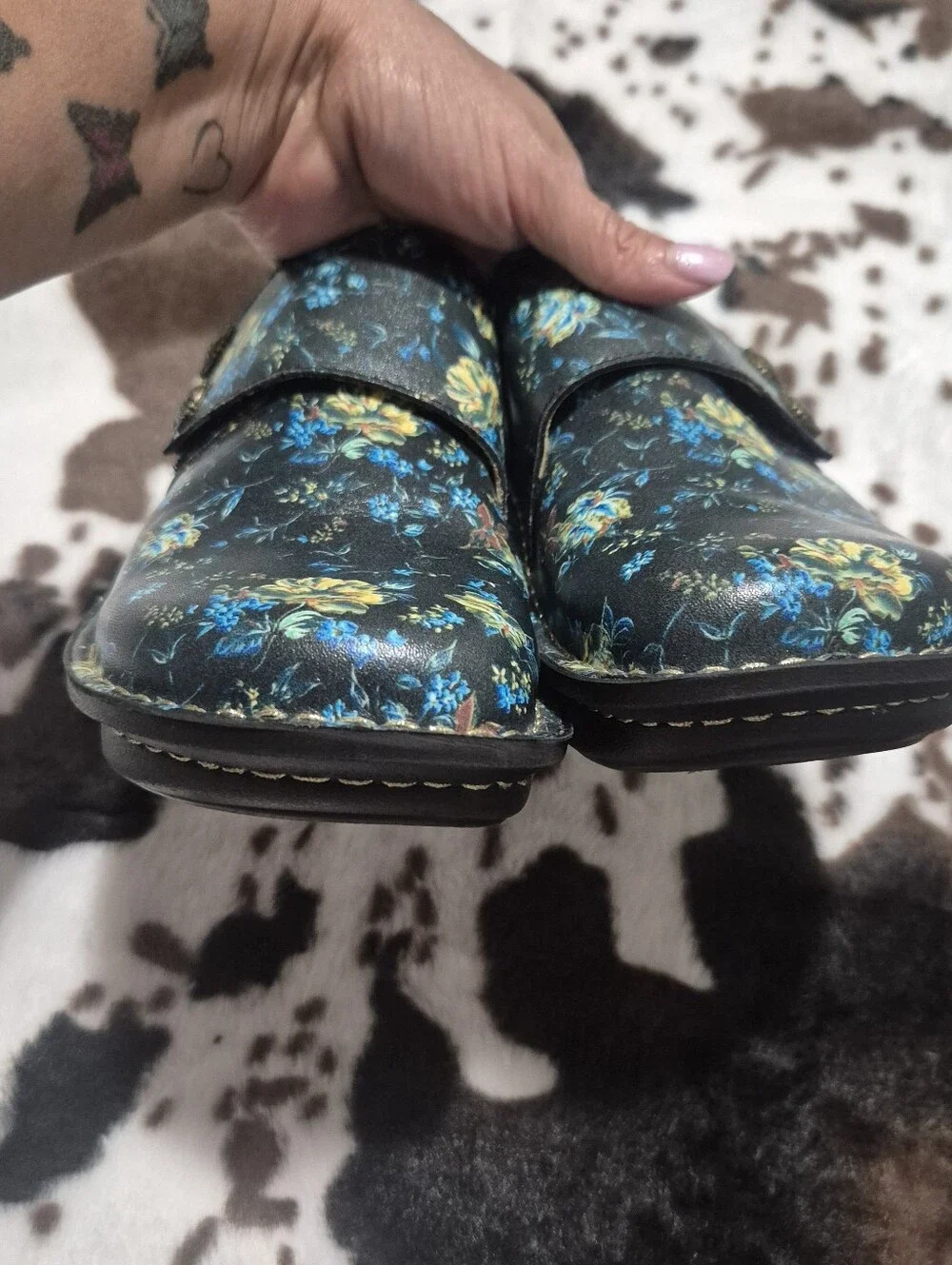 Alegria Black Floral Slip-On Loafers with Yellow & Blue Accents Shoes..Size:38